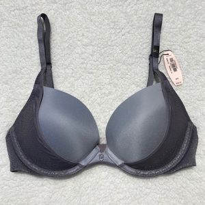 NWT Victoria's Secret Plunge Padded Bra 32C